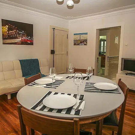 Apartment White House.