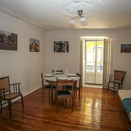 Apartment White House. *